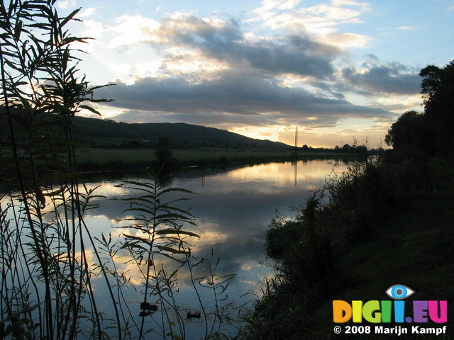 24154 Sunset over river Suir